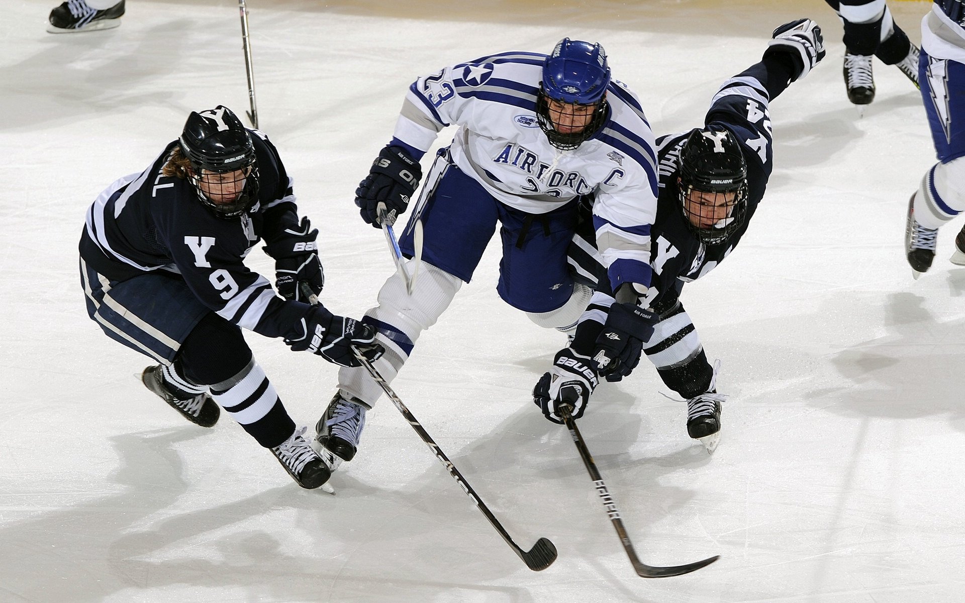 LOL新英雄技能机制引发大量讨论平衡性存疑，lol新英雄技能演示